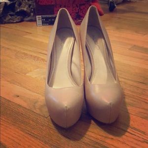 Tan/Beige Aldo Round Toe Platform Heels